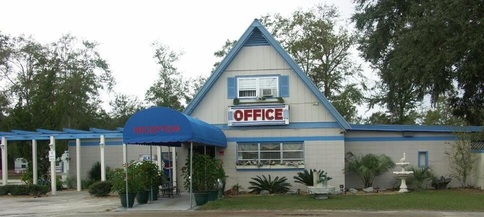 Deerwood & Campground Motel Madison